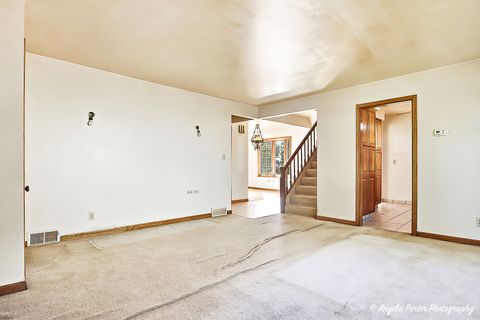Tiny photo for 3709 Grand Avenue W, McHenry, IL 60050 (MLS # 12492244)