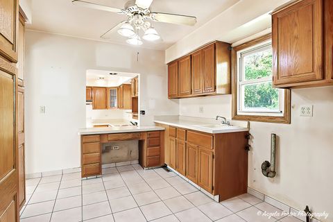 Tiny photo for 3709 Grand Avenue W, McHenry, IL 60050 (MLS # 12492244)