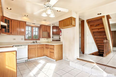 Tiny photo for 3709 Grand Avenue W, McHenry, IL 60050 (MLS # 12492244)