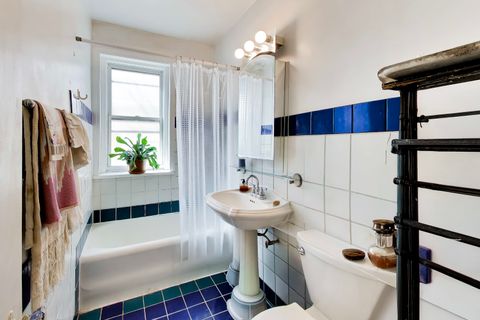 Tiny photo for 6430 N Glenwood Avenue #2J, Chicago, IL 60626 (MLS # 12619626)