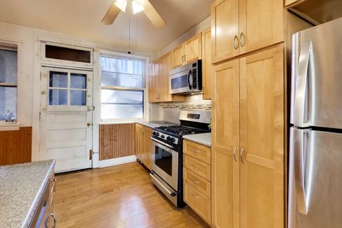 Tiny photo for 6430 N Glenwood Avenue #2J, Chicago, IL 60626 (MLS # 12619626)