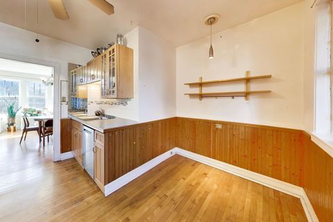 Tiny photo for 6430 N Glenwood Avenue #2J, Chicago, IL 60626 (MLS # 12619626)