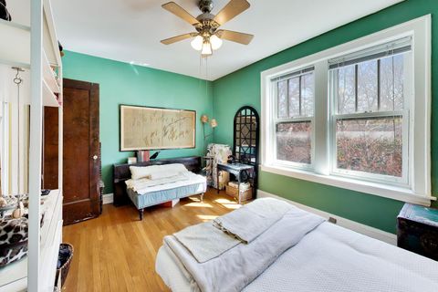 Tiny photo for 6430 N Glenwood Avenue #2J, Chicago, IL 60626 (MLS # 12619626)