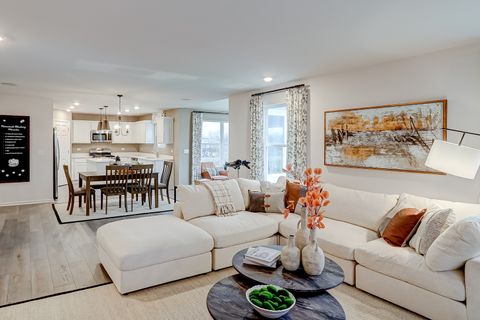 Tiny photo for 504 Endicott Road, South Elgin, IL 60177 (MLS # 12489401)