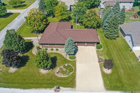Tiny photo for 728 Claire Street, Minonk, IL 61760 (MLS # 12467031)