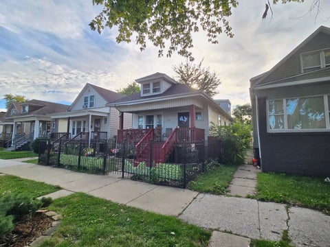 Photo of 8940 S Parnell Avenue, Chicago, IL 60620 (MLS # 12772423)