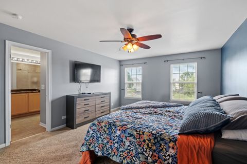 Tiny photo for 2332 Winterthur Green, Yorkville, IL 60560 (MLS # 12442131)