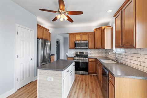 Tiny photo for 2332 Winterthur Green, Yorkville, IL 60560 (MLS # 12442131)