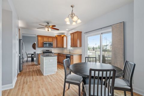 Tiny photo for 2332 Winterthur Green, Yorkville, IL 60560 (MLS # 12442131)