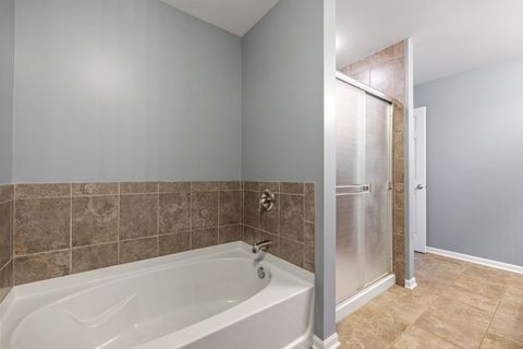Tiny photo for 2332 Winterthur Green, Yorkville, IL 60560 (MLS # 12442131)