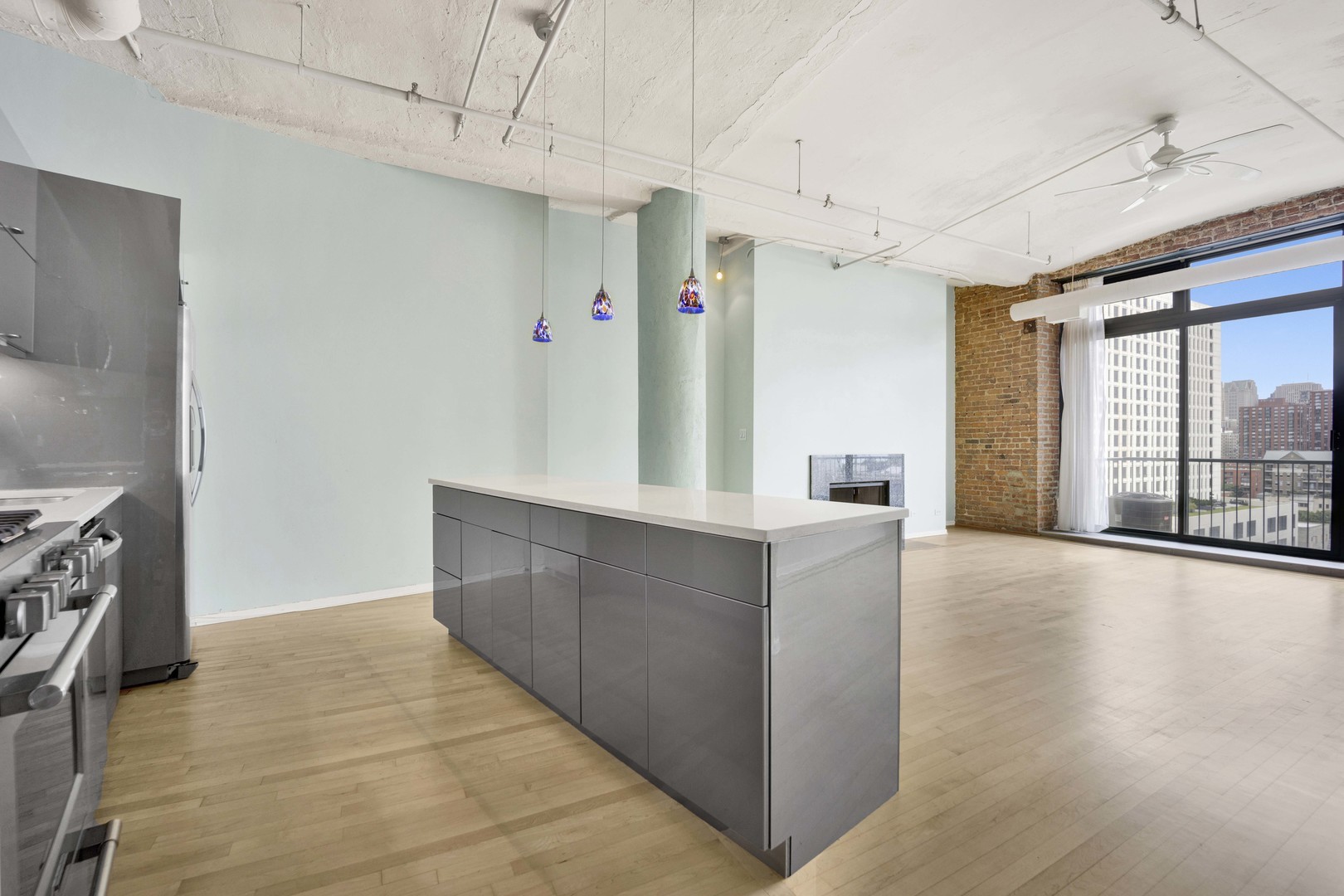 1322 S Wabash Avenue 807