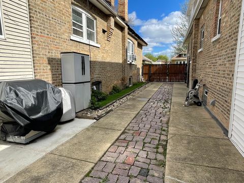 Tiny photo for 5436 N Lynch Avenue, Chicago, IL 60630 (MLS # 12627211)