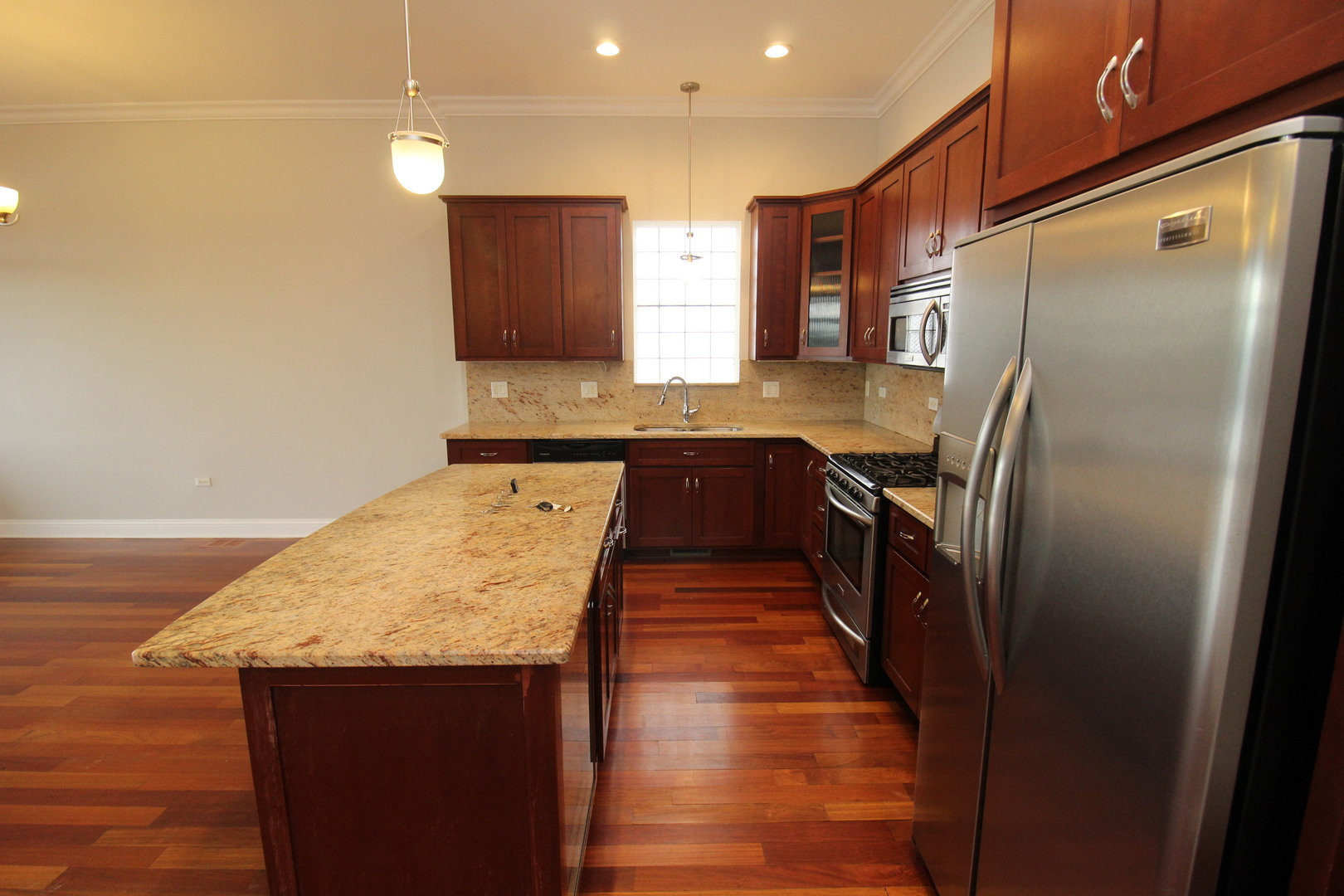 3110 W BELMONT Avenue 3E
