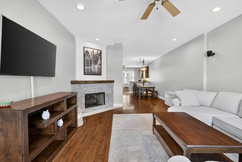 Tiny photo for 1812 S Dearborn Street #11, Chicago, IL 60616 (MLS # 12555987)