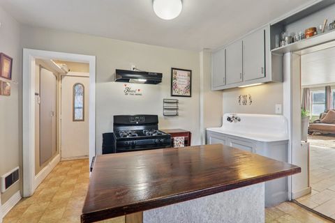 Tiny photo for 504 W Park Avenue, Round Lake, IL 60073 (MLS # 12514759)