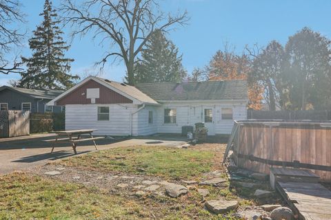 Tiny photo for 504 W Park Avenue, Round Lake, IL 60073 (MLS # 12514759)