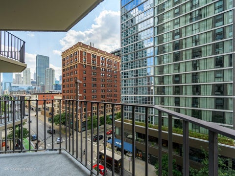 Tiny photo for 70 W Huron Street #605, Chicago, IL 60654 (MLS # 12766573)