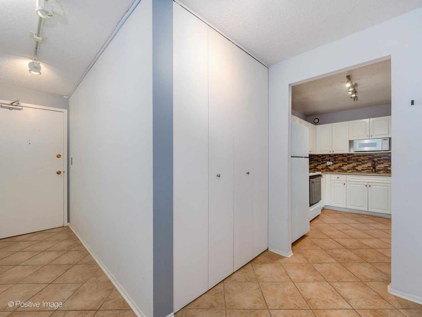 70 W Huron Street 605