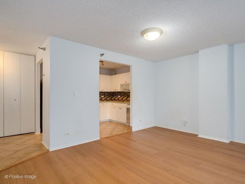 Tiny photo for 70 W Huron Street #605, Chicago, IL 60654 (MLS # 12766573)