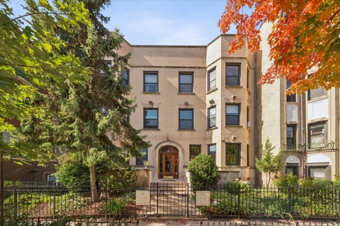 Photo of 3808 N Pine Grove Avenue #1S, Chicago, IL 60613 (MLS # 12787083)