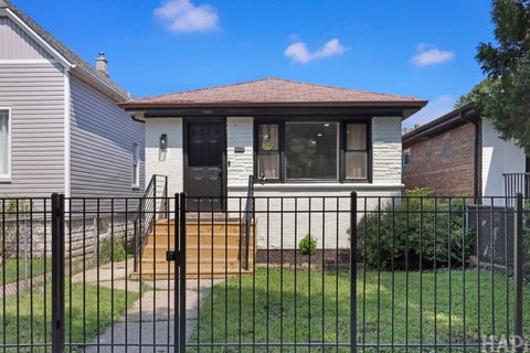 Tiny photo for 5338 W Kinzie Street, Chicago, IL 60644 (MLS # 12733617)