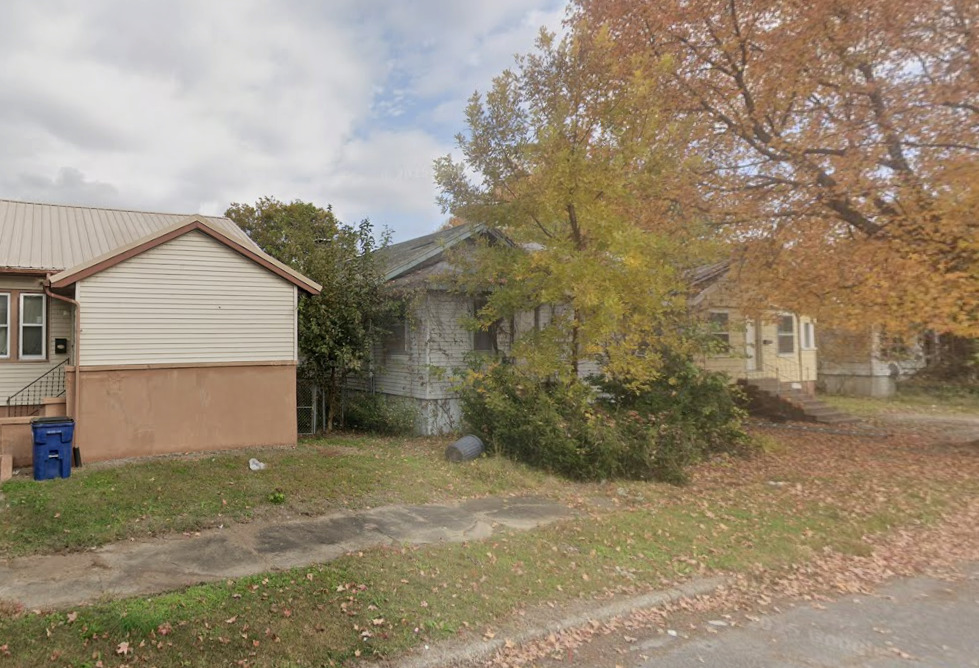 3712 Highland Avenue