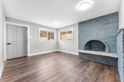 Tiny photo for 634 N Kenilworth Avenue, Elmhurst, IL 60126 (MLS # 12518071)