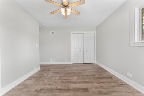 Tiny photo for 634 N Kenilworth Avenue, Elmhurst, IL 60126 (MLS # 12518071)