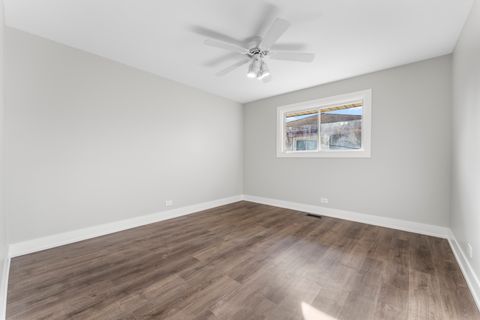 Tiny photo for 634 N Kenilworth Avenue, Elmhurst, IL 60126 (MLS # 12518071)