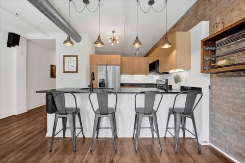 Tiny photo for 1118 W FULTON Street #202, Chicago, IL 60607 (MLS # 12604898)