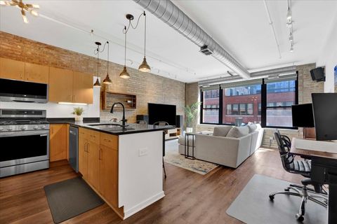 Tiny photo for 1118 W FULTON Street #202, Chicago, IL 60607 (MLS # 12604898)