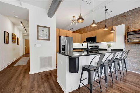 Tiny photo for 1118 W FULTON Street #202, Chicago, IL 60607 (MLS # 12604898)