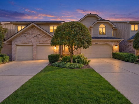 Photo of 8521 Thistlewood Court, Darien, IL 60561 (MLS # 12791938)