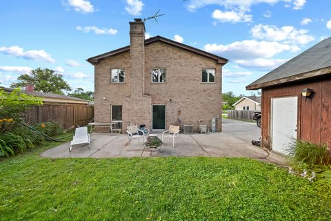 Tiny photo for 2409 Center Avenue, Northbrook, IL 60062 (MLS # 12428870)