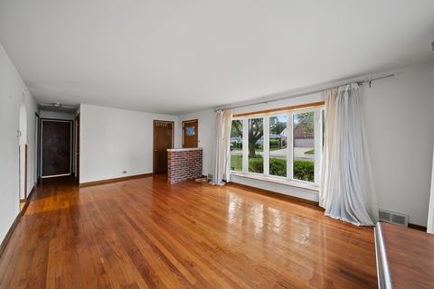 Tiny photo for 2409 Center Avenue, Northbrook, IL 60062 (MLS # 12428870)