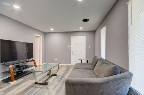 Tiny photo for 10S424 Curtis Lane, Naperville, IL 60564 (MLS # 12444494)