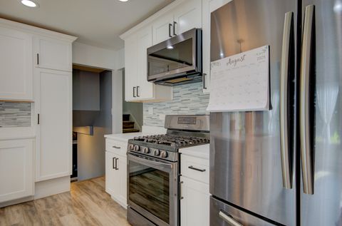 Tiny photo for 10S424 Curtis Lane, Naperville, IL 60564 (MLS # 12444494)
