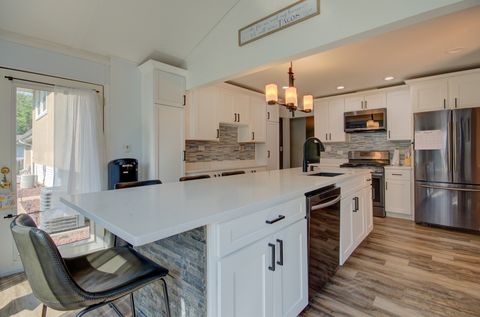 Tiny photo for 10S424 Curtis Lane, Naperville, IL 60564 (MLS # 12444494)