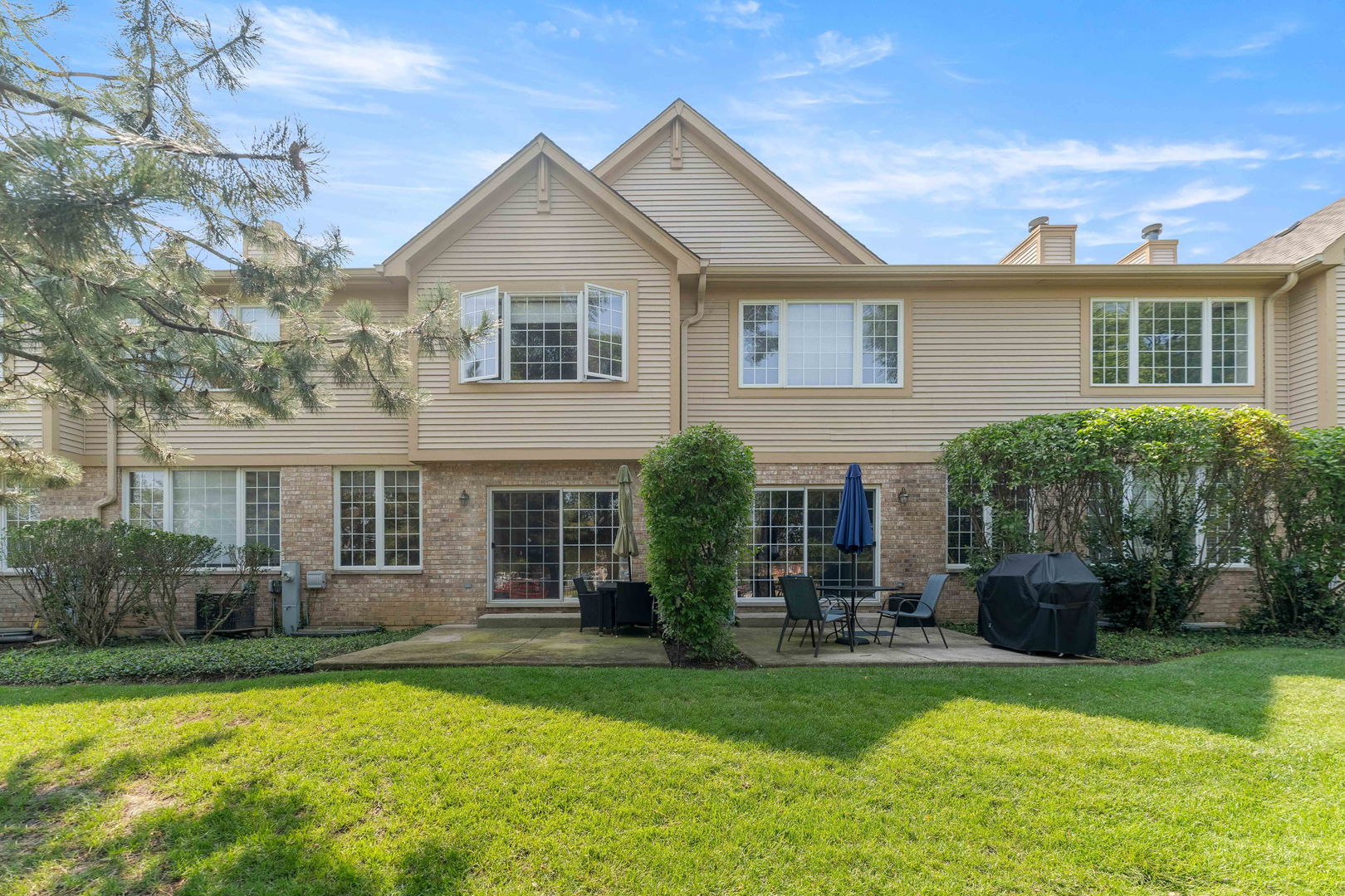 1504 SPYGLASS Circle
