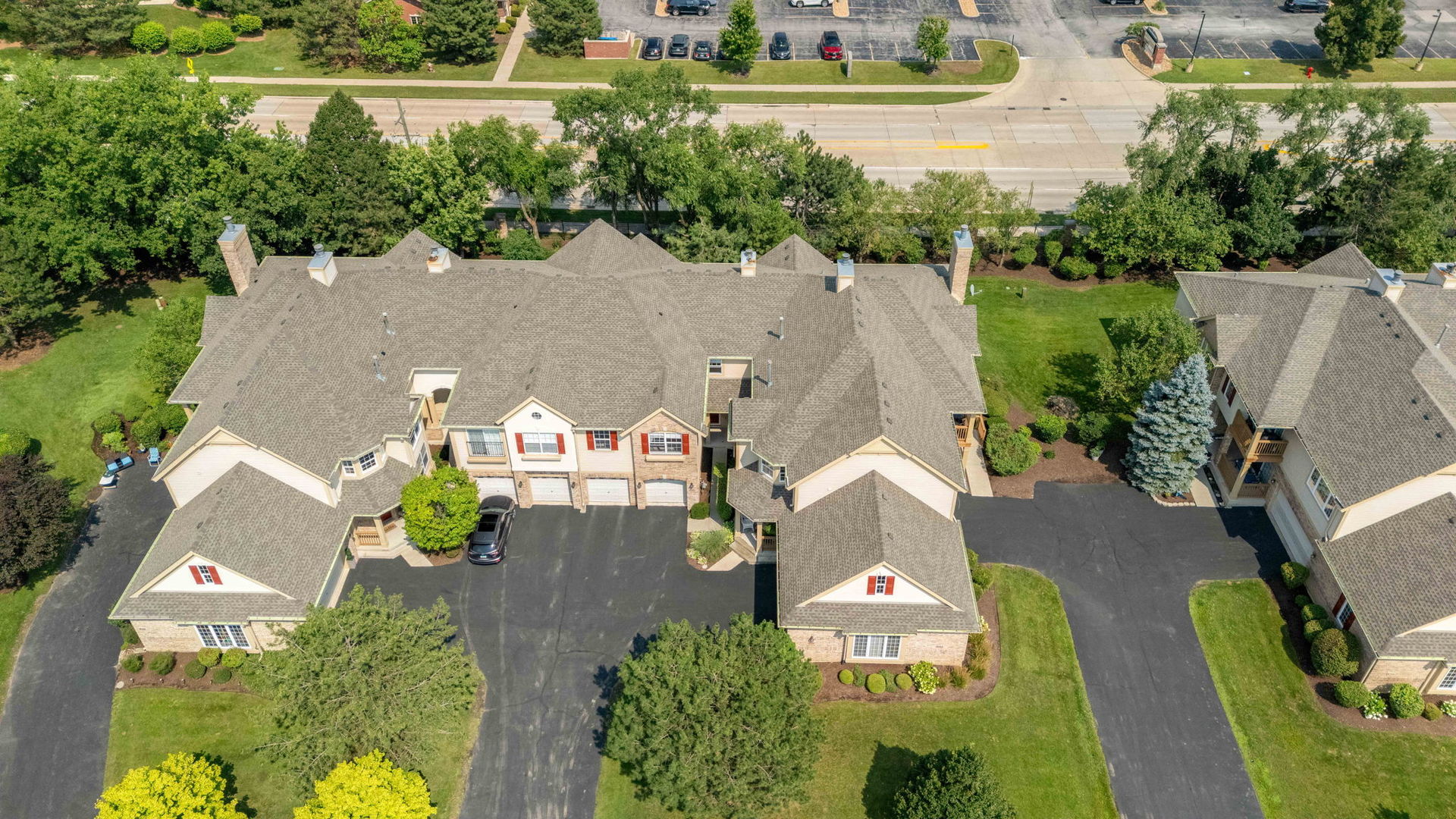 1504 SPYGLASS Circle