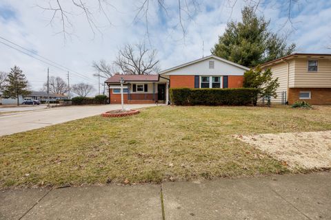 Tiny photo for 813 Highpoint Road, Normal, IL 61761 (MLS # 12581930)