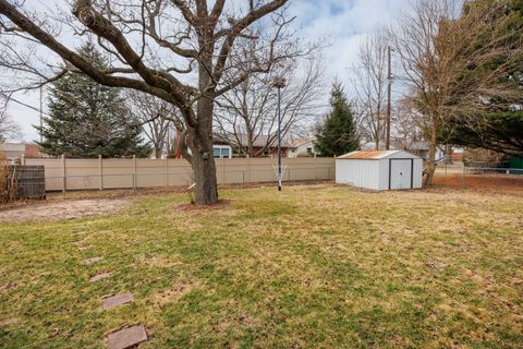 Tiny photo for 813 Highpoint Road, Normal, IL 61761 (MLS # 12581930)