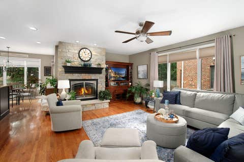 Tiny photo for 271 Arbor Glen Boulevard #271, Schaumburg, IL 60195 (MLS # 12733606)