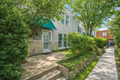 1300 W Altgeld Street 103 Chicago IL 60614