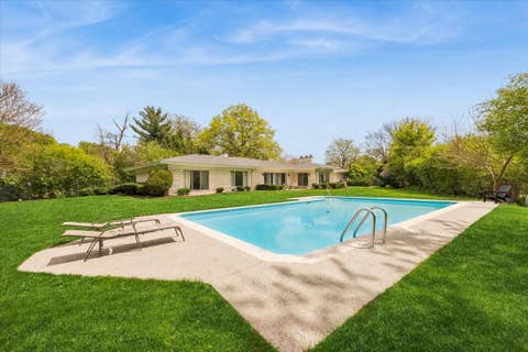 Tiny photo for 14 Winfield Circle, Northfield, IL 60093 (MLS # 12650992)