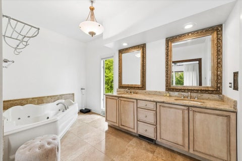 Tiny photo for 14 Winfield Circle, Northfield, IL 60093 (MLS # 12650992)