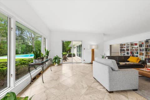 Tiny photo for 14 Winfield Circle, Northfield, IL 60093 (MLS # 12650992)