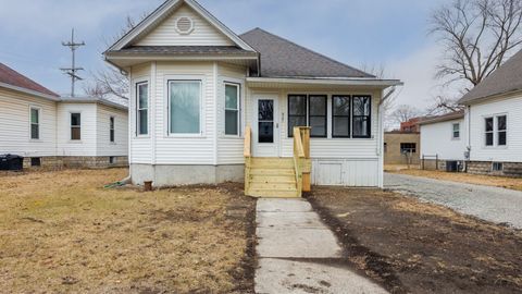 Tiny photo for 907 E Madison Street, Pontiac, IL 61764 (MLS # 12574975)