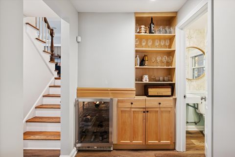 Tiny photo for 1233 Eastwood Lane, Northbrook, IL 60062 (MLS # 12520626)