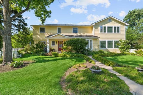 Photo of 83 N Park Boulevard, Glen Ellyn, IL 60137 (MLS # 12739852)